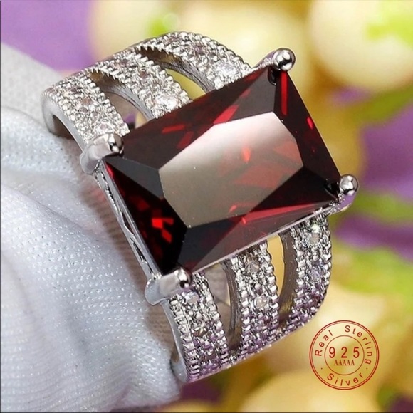 New red stone sterling silver engagement rock ring - Picture 2 of 4